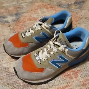 New Balance 574 women's 9-9.5 (men's size 8)